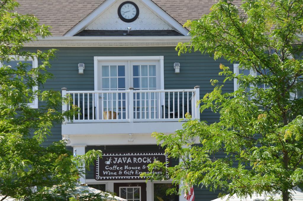 Two-Bedroom Apartment (InnTowne House)